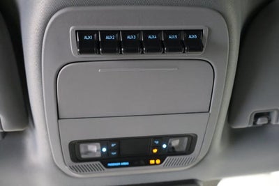 2027 Ford Super Duty F-350 DRW XLT