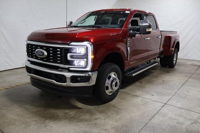 2026 Ford Super Duty F-350 DRW Lariat