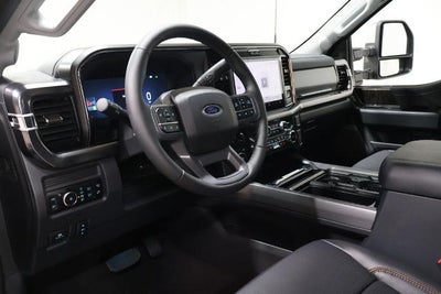2026 Ford Super Duty F-350 DRW Lariat