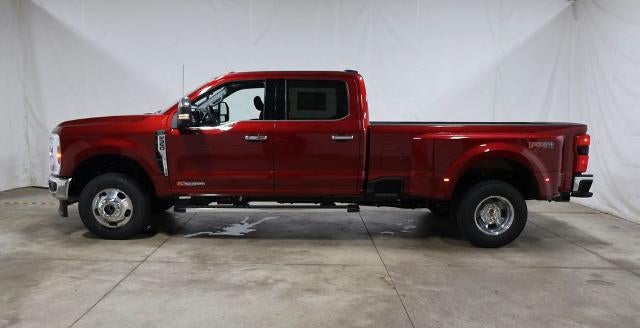 2026 Ford Super Duty F-350 DRW Lariat