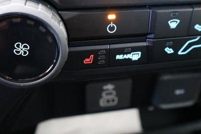 2027 Ford Super Duty F-350 DRW XLT