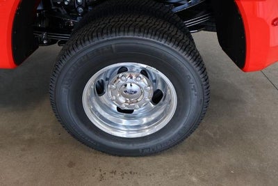 2027 Ford Super Duty F-350 DRW XLT