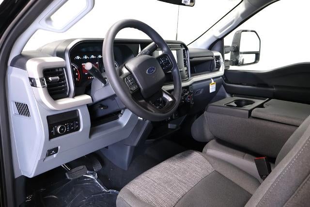 2026 Ford Super Duty F-350 DRW XLT