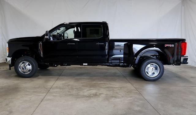 2026 Ford Super Duty F-350 DRW XLT