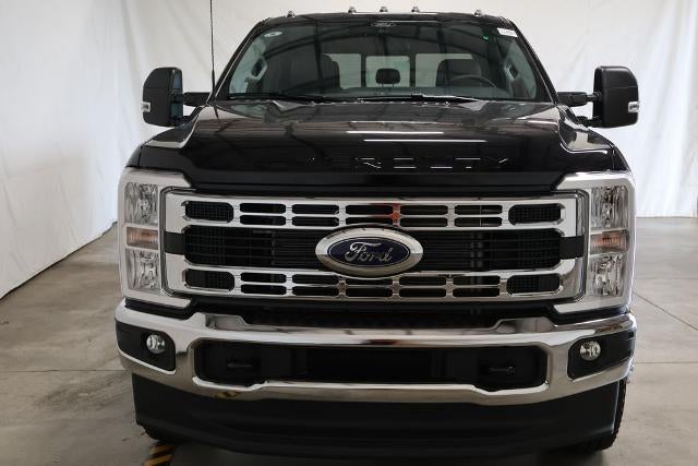 2026 Ford Super Duty F-350 DRW XLT