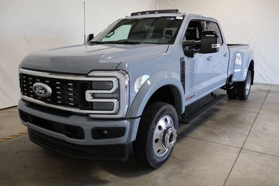 2027 Ford Super Duty F-450 DRW Platinum