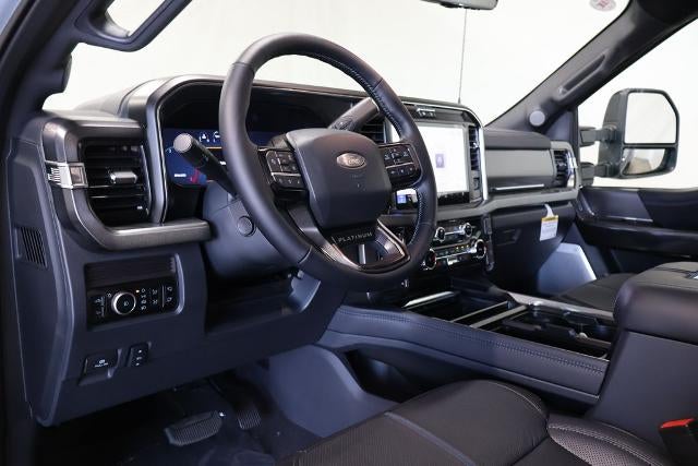 2027 Ford Super Duty F-450 DRW Platinum