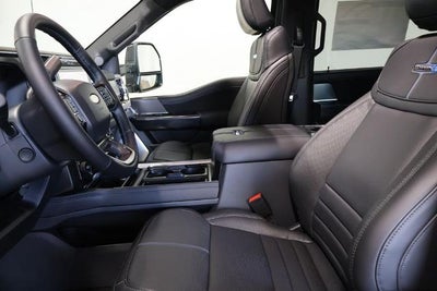 2027 Ford Super Duty F-450 DRW Platinum