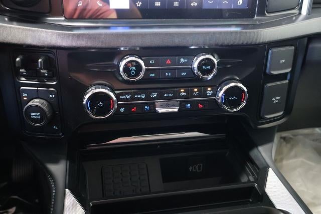 2027 Ford Super Duty F-450 DRW Platinum
