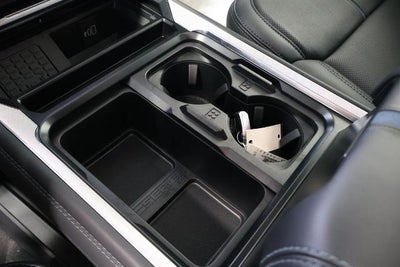 2027 Ford Super Duty F-450 DRW Platinum