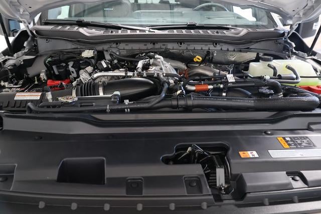 2027 Ford Super Duty F-450 DRW Platinum