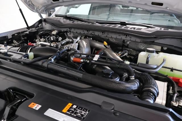 2027 Ford Super Duty F-450 DRW Platinum