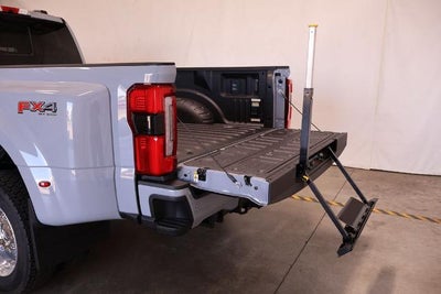 2027 Ford Super Duty F-450 DRW Platinum