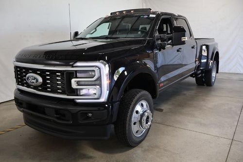 2027 Ford Super Duty F-450 DRW Platinum