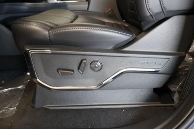 2027 Ford Super Duty F-450 DRW Platinum