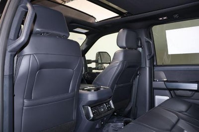 2027 Ford Super Duty F-450 DRW Platinum
