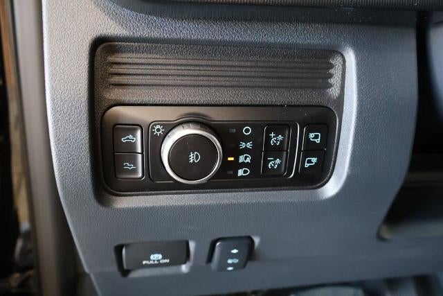 2027 Ford Super Duty F-450 DRW Platinum