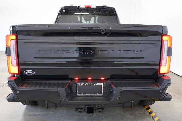 2027 Ford Super Duty F-450 DRW Platinum