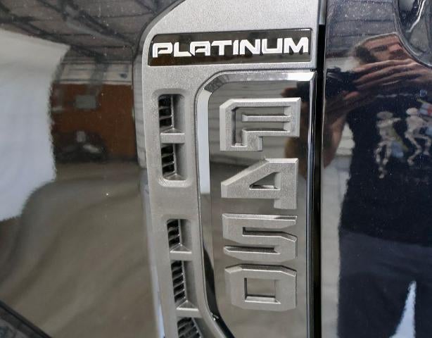 2027 Ford Super Duty F-450 DRW Platinum