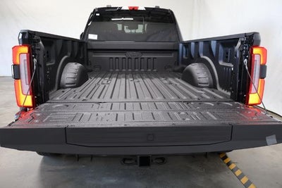 2027 Ford Super Duty F-450 DRW Platinum