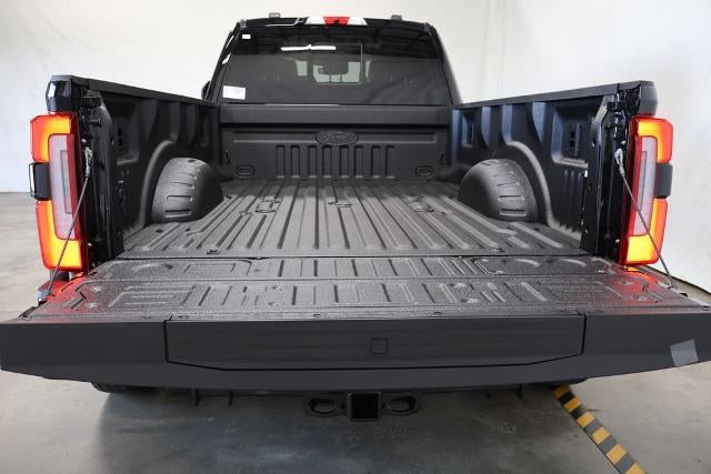 2027 Ford Super Duty F-450 DRW Platinum