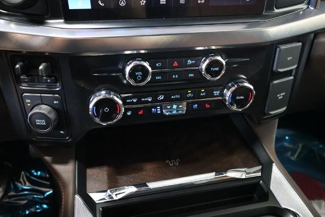 2027 Ford Super Duty F-450 DRW King Ranch