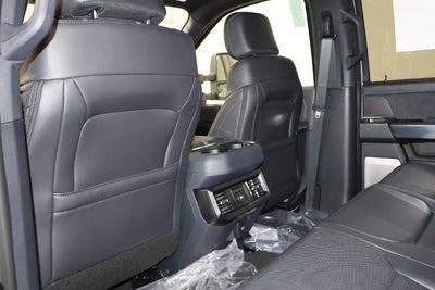 2027 Ford Super Duty F-450 DRW Platinum