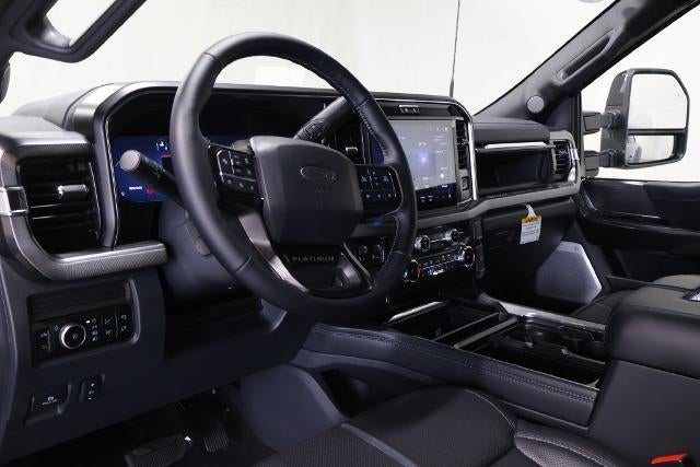 2027 Ford Super Duty F-450 DRW Platinum