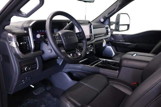 2027 Ford Super Duty F-450 DRW Platinum