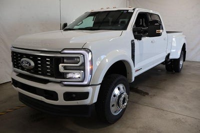 2027 Ford Super Duty F-450 DRW Platinum