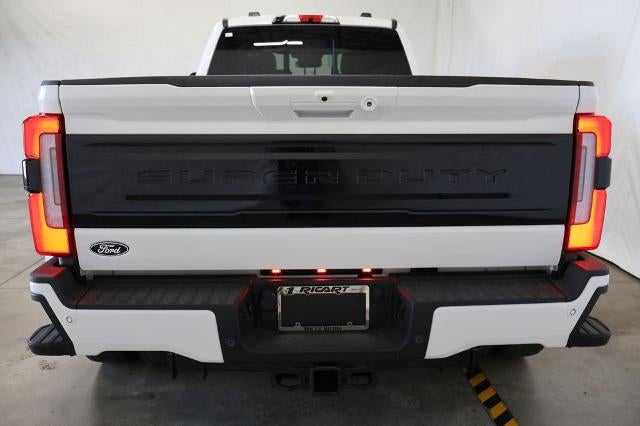 2027 Ford Super Duty F-450 DRW Platinum