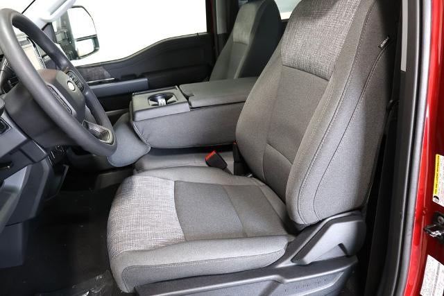 2027 Ford Super Duty F-450 DRW XLT