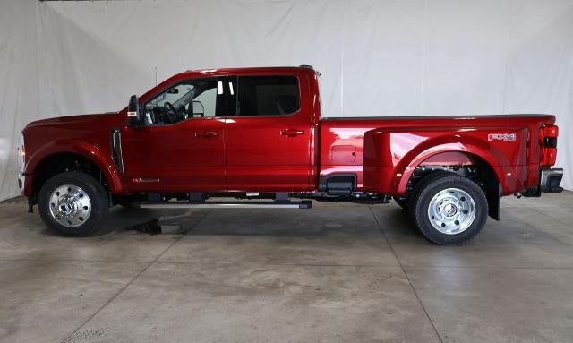 2027 Ford Super Duty F-450 DRW XLT