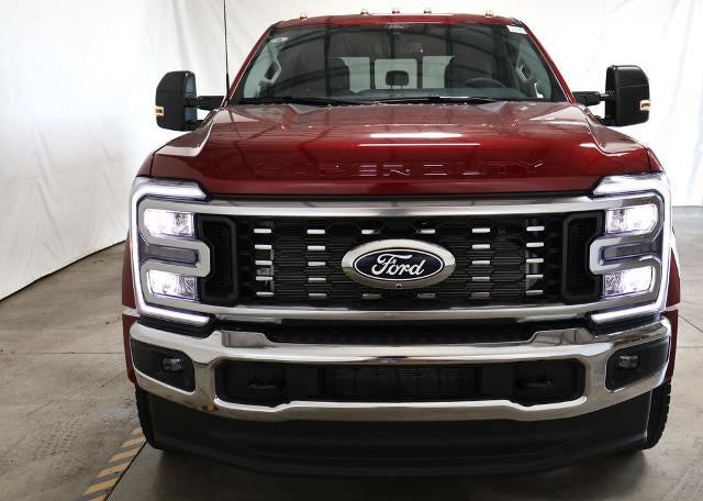 2027 Ford Super Duty F-450 DRW XLT