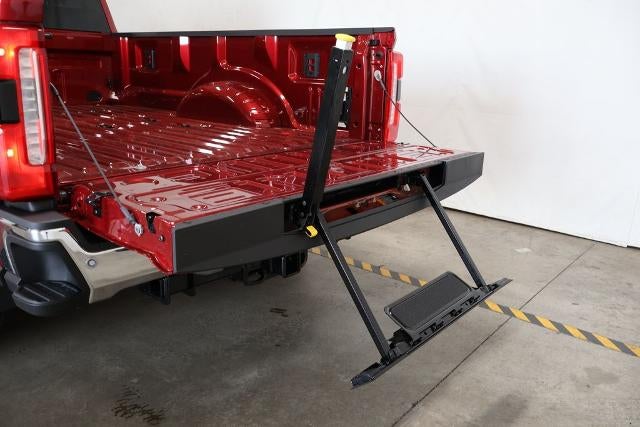 2027 Ford Super Duty F-450 DRW XLT