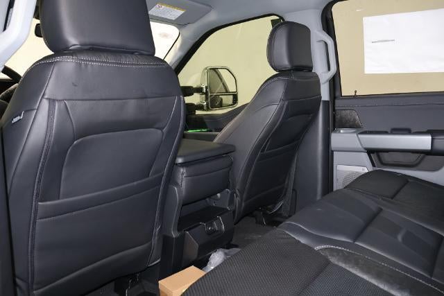 2027 Ford Super Duty F-450 DRW XLT