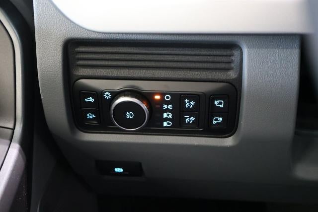 2027 Ford Super Duty F-450 DRW XLT