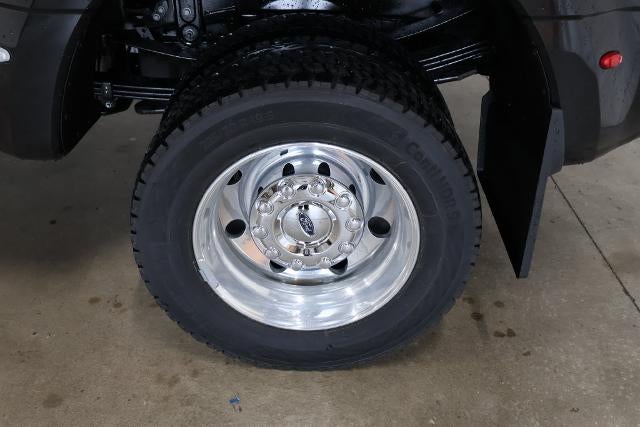 2027 Ford Super Duty F-450 DRW XLT