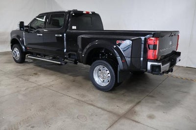 2027 Ford Super Duty F-450 DRW XLT