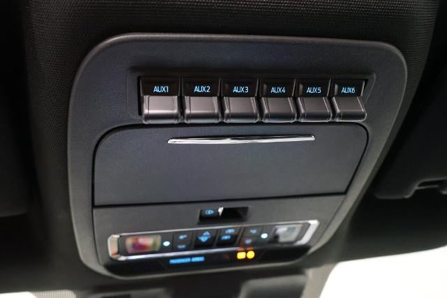 2027 Ford Super Duty F-450 DRW Platinum