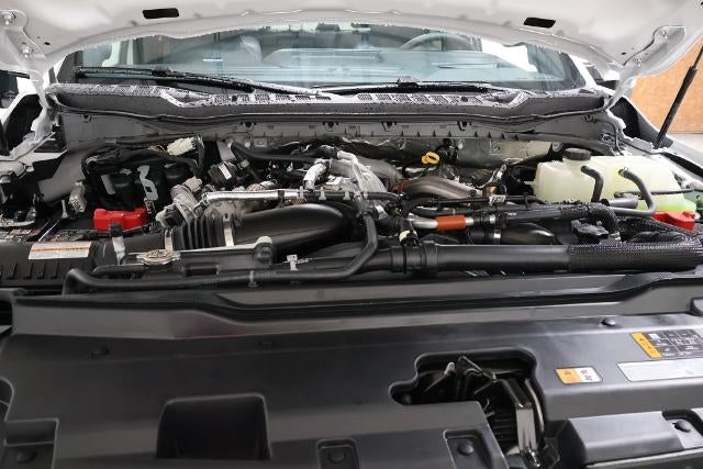 2027 Ford Super Duty F-450 DRW Platinum