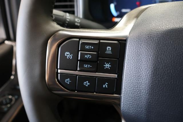 2027 Ford Super Duty F-450 DRW Platinum