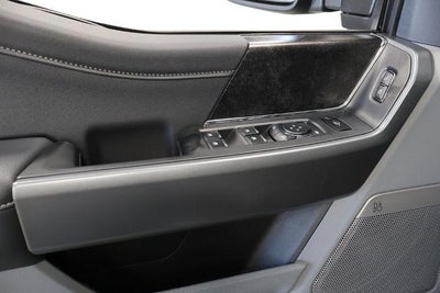 2027 Ford Super Duty F-450 DRW XLT