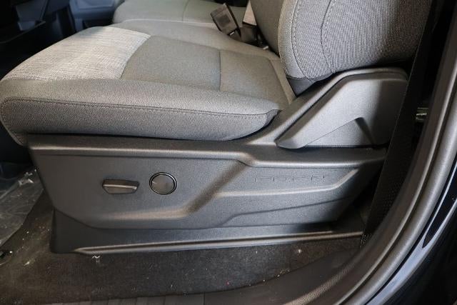 2027 Ford Super Duty F-450 DRW XLT
