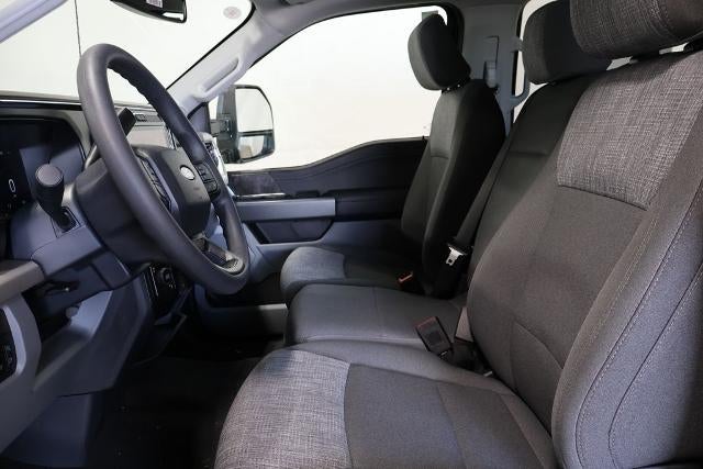 2027 Ford Super Duty F-450 DRW XLT