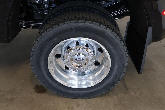2027 Ford Super Duty F-450 DRW XLT