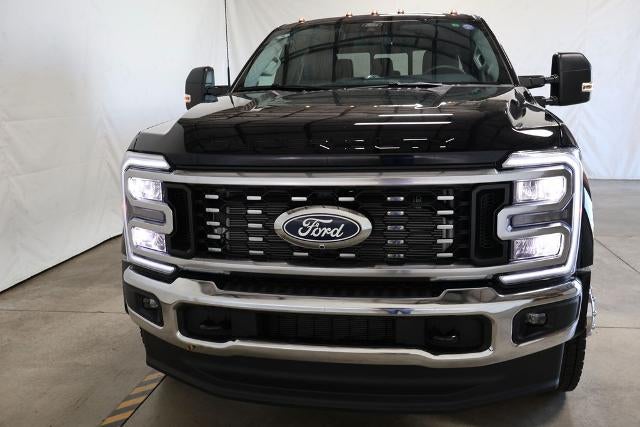 2027 Ford Super Duty F-450 DRW XLT