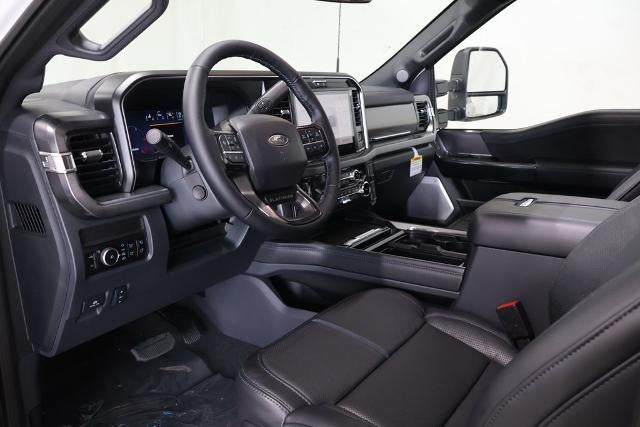 2027 Ford Super Duty F-450 DRW Platinum