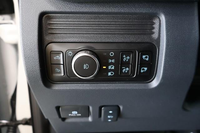 2027 Ford Super Duty F-450 DRW Platinum