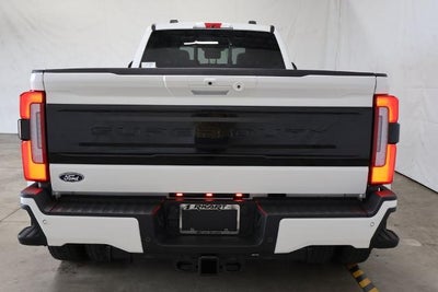 2027 Ford Super Duty F-450 DRW Platinum